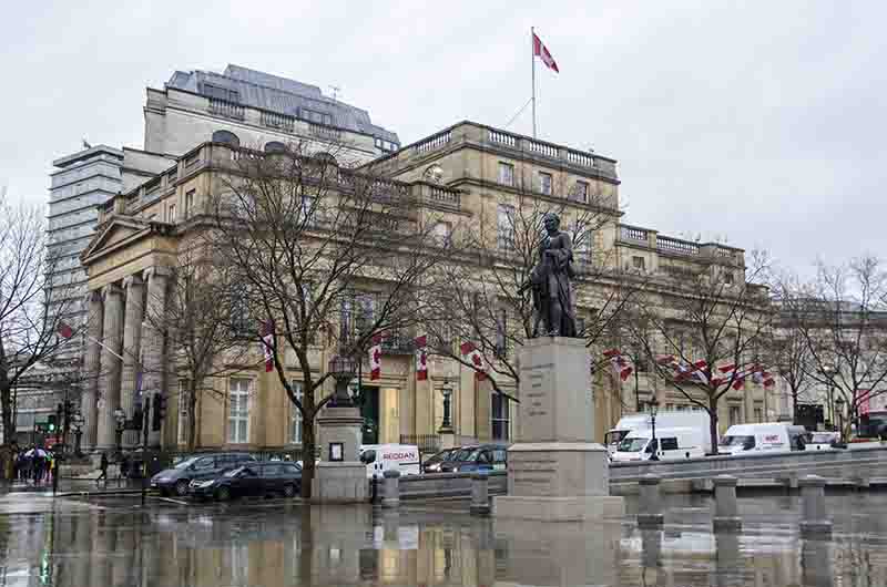 107 - Inglaterra - Londres - Trafalgar Square - embajada de Canada